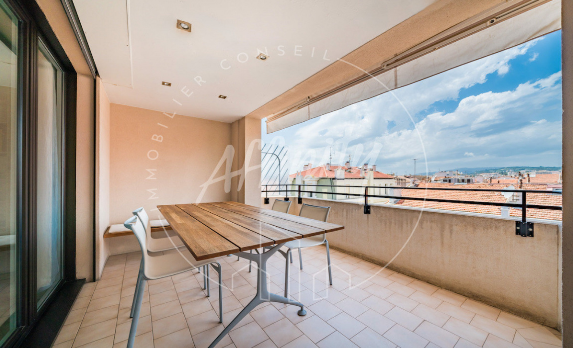 Hypercentre, Cannes, 06400, 3 Bedrooms Bedrooms, ,3 BathroomsBathrooms,4P,A vendre,1029